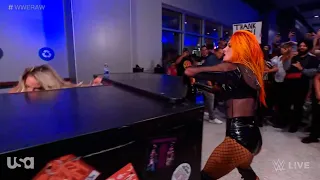 Becky Lynch vs. Trish Stratus (2/2) - WWE RAW 8/14/2023