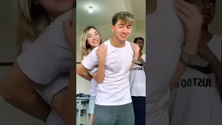 DANCEI COM MEU NAMORADO NA ESCOLA E QUASE CAÍMOS 🫣😂