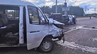 4 машины столкнулись на трассе Сургут - Нижневартовск