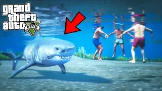 I played as a HUNGRY Great White Shark!! (GTA 5 Mods - Evade Gameplay)