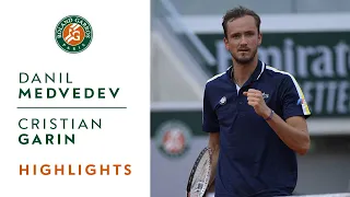 Daniil Medvedev vs Cristian Garin - Round 4 Highlights I Roland-Garros 2021