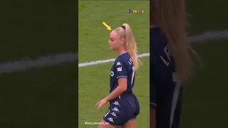 Neymar Vs 11 female footballers 😯