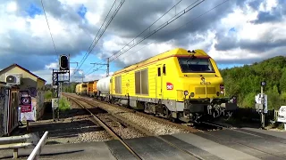 Trains RER INFRA TTX et FRET Passage à Niveau et Gare VAUBOYEN