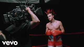 YUNGBLUD - Strawberry Lipstick (Official Behind The Scenes)