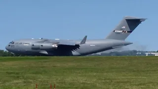 Boeing C-17 Globemaster III Extreme Short Runway Landing!!!  It goes in Reverse!