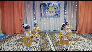 Казахский танец" Домбра"