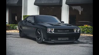 Batman Themed Dodge Challenger Hellcat Red Eye - Full Customization with Mods Build!