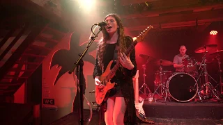 Hannah Wicklund & The Steppin Stones Mama Said Live @ Mühle Hunziken Switzerland 2019