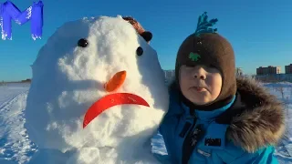 Max and his Snowman Making a snowman is Fun for kids and parents