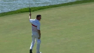 Alex Cejka makes a miracle length putt at RBC Canadian