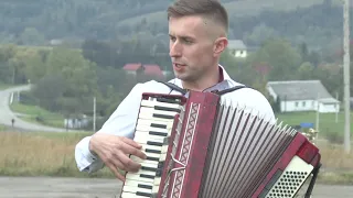 Ukraine, Oh, there on that paddock, live music