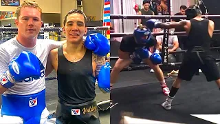 CANELO VS OSCAR VALDEZ SPARRING! BOTH TRADING SHOTS ON THE ROPES, WHILE CANELO SHOWS CRAZY DEFENSE