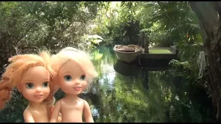 Elsa and Anna toddlers go on holidays and pack their suitcases part 3 animals &  water park fun