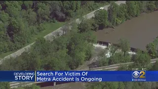 Search Resumes For Teen Missing After Metra Accident
