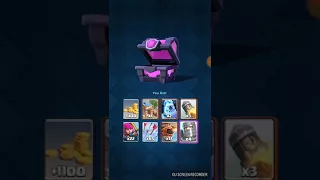 Biggest clash royale chest opening ever done. 2 legendaries in one chest opening.