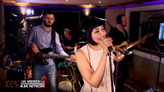 Vinyl Beats - Shake It Off / Taylor Swift (Cover) Live In Session at The Silk Mill