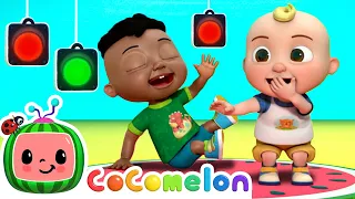 Mix - Learning Colors Dances🎶 | Dance Party | CoComelon Nursery Rhymes & Kids Songs