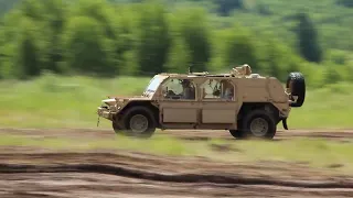 Oshkosh + FLYIER 72 - předvedení vozidel/vehicle demonstration (Bahna 2023)