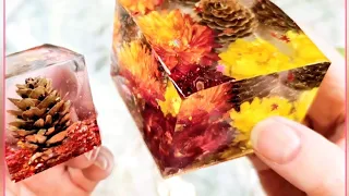 "BEAUTIFUL" Already-Dried Flowers and Pinecones In Resin Cube Paperweights! *Beginner*