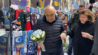 Ferlaino commosso, omaggio a Maradona ai Quartieri Spagnoli: “Voglio dire una cosa”