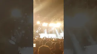 Foo Fighters with Rick Astley - Never Gonna Give You Up / Teen Spirit - London 02 Arena  19.09.17