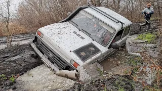 НИВА в БОЛОТЕ против ВОЕННОЙ ШИШИГИ и УАЗа, Ниссан ТЕРРАНО, СОБОЛЬ 2JZ-GE. ОФФРОАД.