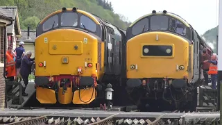 When class 37s ruled the NYMR #whitby and the North East