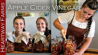 Easy apple cider vinegar you can make! Homemade apple cider vinegar recipe.