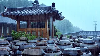 It is the sound of rain from Jangdokdae in a quiet hanok.