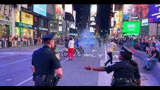 ILLEGAL DIRT BIKES - TIME SQUARE (NYC)