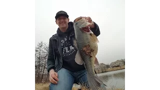 7 Pound Illinois Largemouth Bass on S Waver 200 *Cast 2 Catch*