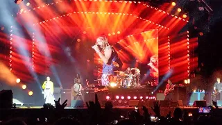 Foo Fighters Freddie Mercury guy sing Under Pressure with Taylor Hawkins. Leeds Festival 2019