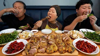 Homemade fried Jokbal (Pig's feet) - Mukbang eating show