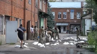 В Харькове активисты уничтожили более трёх тонн мака и одного Ленина