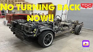 No turning back now!! Removing Crown￼Vic body for F100 swap (part 2)