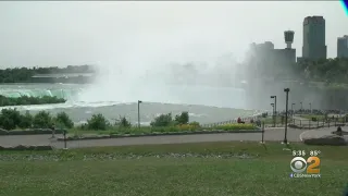 Man Survives Fall Over Niagara Falls