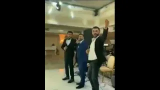 Братья певцы из Армении Ара и Алик Аветисян поют красивую песню вместе с Узбекским певцом Имраном .
