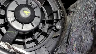 how to remove blower motor    Nissan Rogue 2013 to 2015.