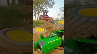 Mahindra and john deere tractor accident #tractorvideos #mahindra #johndeere