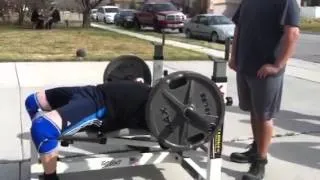 Bench Press 225 Lbs(NFL Combine) x 32 Reps