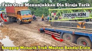 Fuso Oren Keluarkan Tenaga Dalam Tarik Truk Muatan Bandul Cren Treler Faw Menderita Dikubanga Lumpur