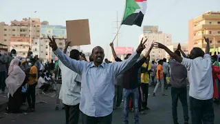 At least 10 protesters shot dead as thousands join anti-coup rallies in Sudan • FRANCE 24 English
