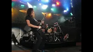 Metallica & Joey Jordison “Creeping Death” en el Download Festival en Donington Park, UK 06/06/2004.