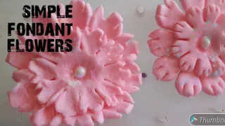 Fondant carnation flowers