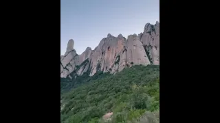 Wingsuit Montserrat. @vazquezraulmaya