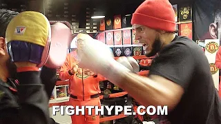 DAVID BENAVIDEZ INSANE MACHINE GUN KO COMBO SPEED; SHOWS CALEB PLANT WHY HE'S "MEXICAN MONSTER"