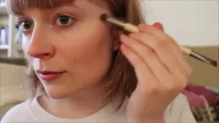 [ASMR] meikkailua ja kuiskuttelua/ doing my everyday makeup (finnish whispers)