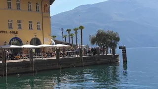 Gardasee im Oktober;  Riva, Limone, Torbole, Ponalestrasse.