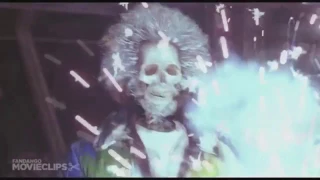 Home Alone 2 - Marv gets electrocuted (in reverse)