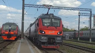 Электровоз ЭП20-056 с поездом №104 Москва - Адлер
